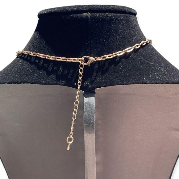 Fashion Jewelry Gold Tone Floral Black White Adjustable Necklace - Picture 3 of 4